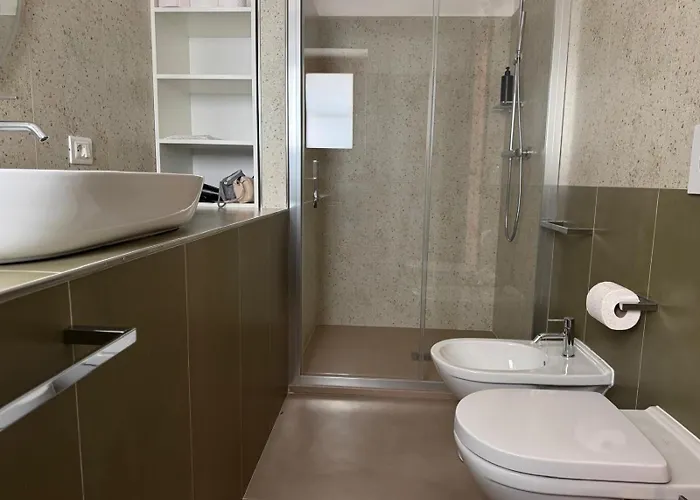 Casa E Cori アパート アチレアーレ