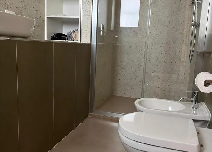 Casa E Cori アパート アチレアーレ